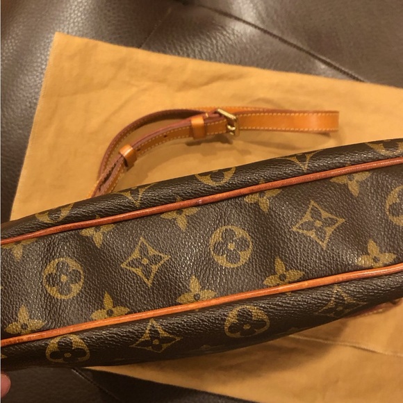 Louis Vuitton Monogram Odeon MM shoulder cross body bag - Picture 11 of 14